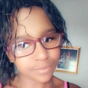 Meet your Posher, Janelle